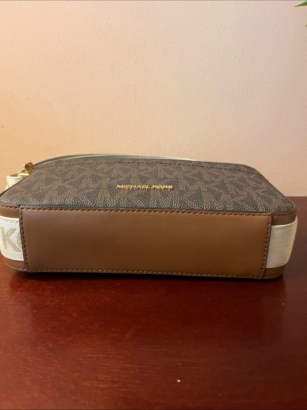Michael Kors Brown Logo Crossbody Bag with Cream Strap - Picture 6 of 10